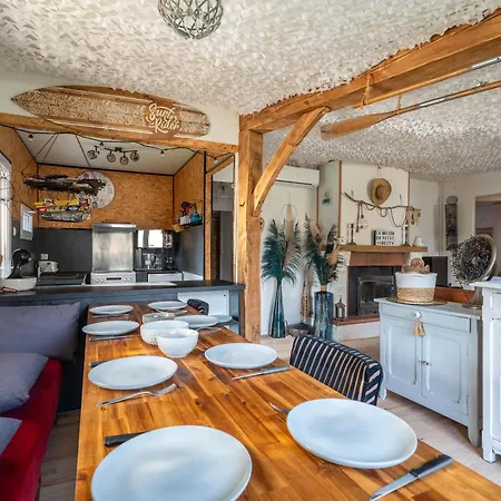 펜션 Maison A Biscarrosse: 8 Pers, Piscine, Clim, Proche Et Pistes Cyclables, Menage Inclus - Fr-1-319-538 *