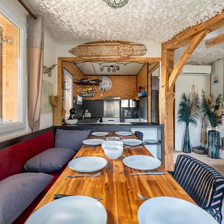 Maison A Biscarrosse: 8 Pers, Piscine, Clim, Proche Et Pistes Cyclables, Menage Inclus - Fr-1-319-538 펜션 *