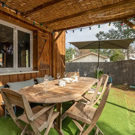 펜션 Maison A Biscarrosse: 8 Pers, Piscine, Clim, Proche Et Pistes Cyclables, Menage Inclus - Fr-1-319-538 *